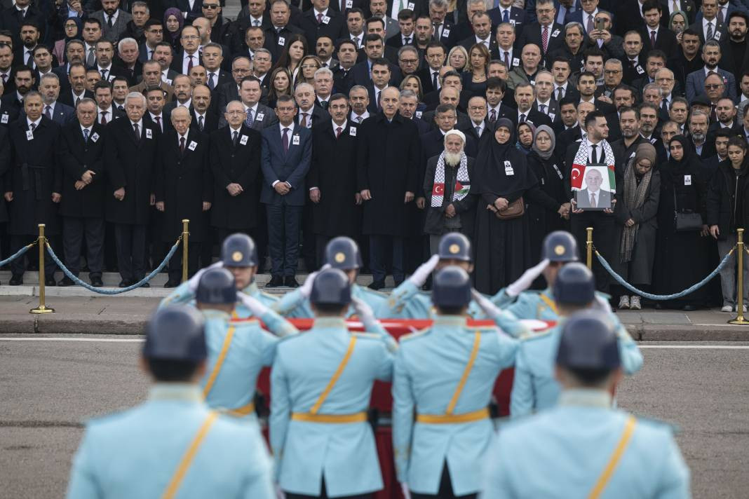 Hasan Bitmez için Meclis'te cenaze töreni. Babası Filistin atkısıyla uğurladı - Resim: 16